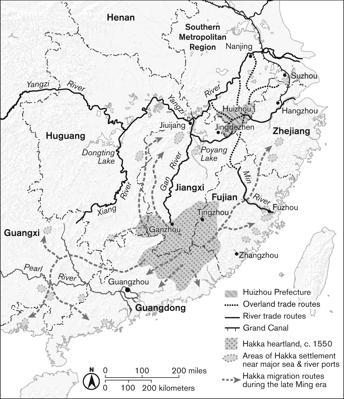 Map of the southern region showing provinces and arrows that trace migration routes.